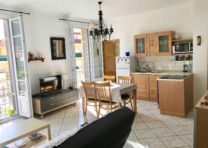 Apartment Beau 3 Pieces Proche Centre
