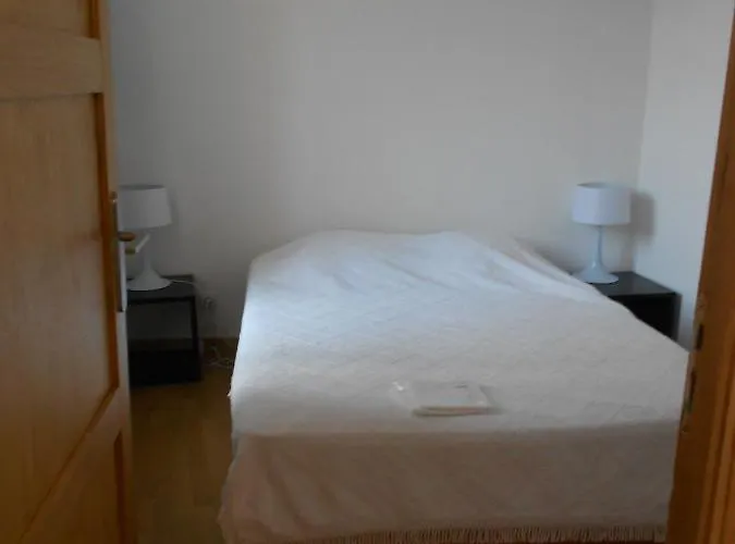 Beau 3 Pieces Proche Centre Μεντόν